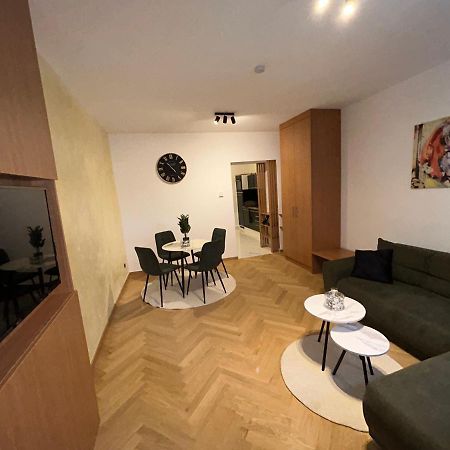 Deluxe Apartment Favoriten Вена Экстерьер фото